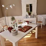 Grand 15 Personnes, 9 Chambres, 100km De Paris En Exclusivite
