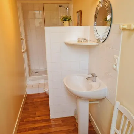 Grand 15 Personnes, 9 Chambres, 100km De Paris En Exclusivite Nyaraló