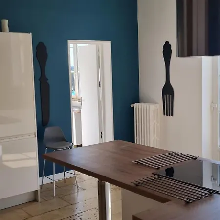 Grand 15 Personnes, 9 Chambres, 100km De Paris En Exclusivite Nyaraló Septmonts