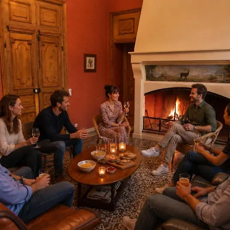 La Carriere L'Eveque 15 Personnes *